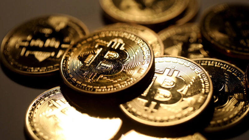 خروج بی‌سابقه ۵۸۰ هزار بیت‌کوین از صرافی‌ها؛ آیا رالی بزرگ بیت‌کوین در راه است؟