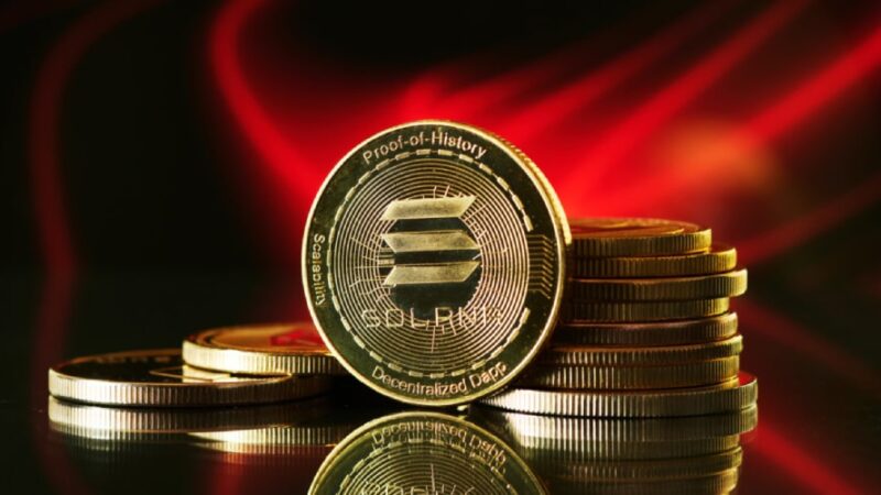 فعال شدن کیف‌پول‌های میم‌کوین لیبرا و انباشت ۶۱ میلیون دلار سولانا در کف بازار