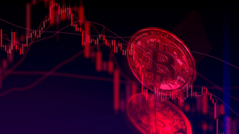 سقوط بیت‌کوین به ۸۰ هزار دلار و تثبیت الگوی تقاطع مرگ: تحلیل روند نزولی BTC