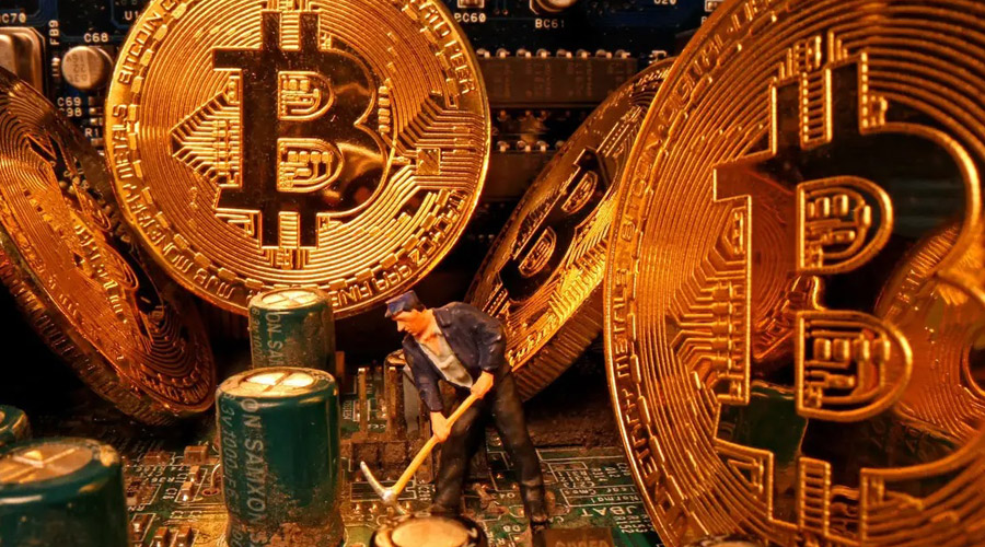 بیداری ماینر ۱۵ ساله بیت‌کوین؛ آیا بازگشت عظیم سرمایه‌های گمشده در راه است؟