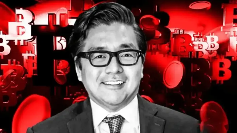 هشدار محرمانه فاندسترت درباره سقوط احتمالی بیت کوین تا ۶۰ هزار دلار!