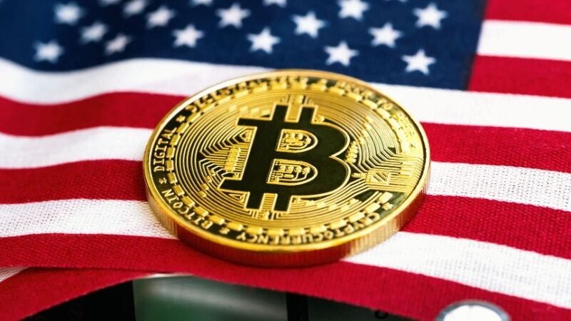 نوسان قیمت بیت کوین در محدوده ۹۰٬۰۰۰ دلار با افزایش اضطراب در بازارها