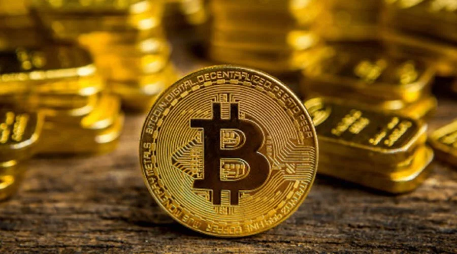 ۳ نشانه طلایی از بازار طلا که خبر از کف قیمتی بیت‌کوین می‌دهد!