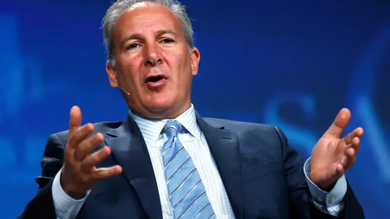 پیتر شیف به شرکت استراتژی: تمرکز روی بیت‌کوین ممکن است فاجعه‌آفرین باشد!