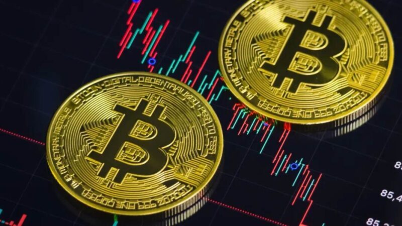 آسمان لرزید، بیت‌کوین فرو ریخت