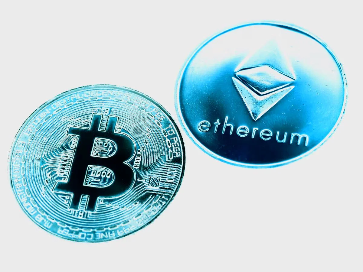 قیمت بیت‌کوین و اتریوم ۹ اردیبهشت ۱۴۰۵ - اخبار ارز دیجیتال